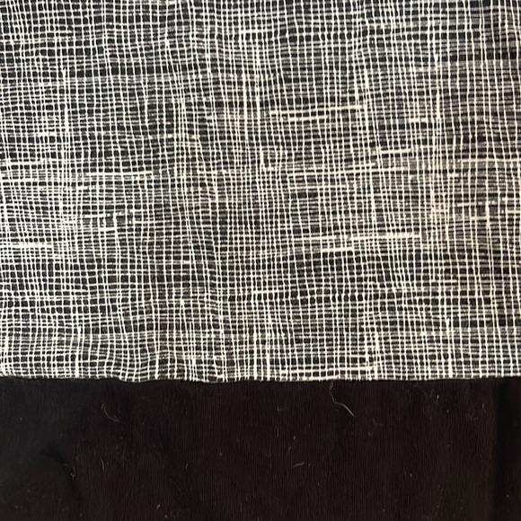 ALFANI Two-tone Scoop Neck Blouse - XL (black & white) - Picture 3 of 5